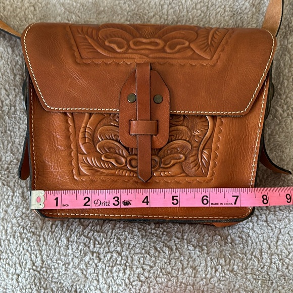 Patricia Nash crossbody bag - Picture 5 of 7